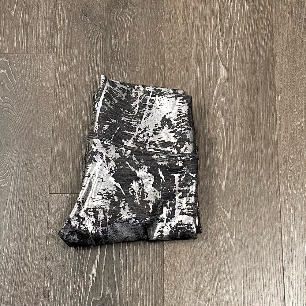 Lululemon Wunder Under Brindle Foil Tights Sz 6 - Picture 2 of 7